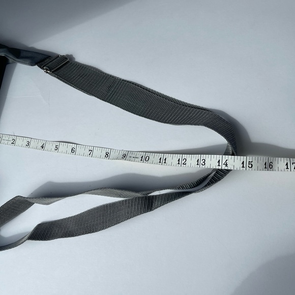 LIKE NEW-Organizzi™ Cross-Body DayBag with RFID Protection - Picture 16 of 16